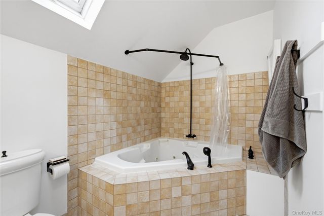 1055 Sipp Avenue, Medford, NY 11763