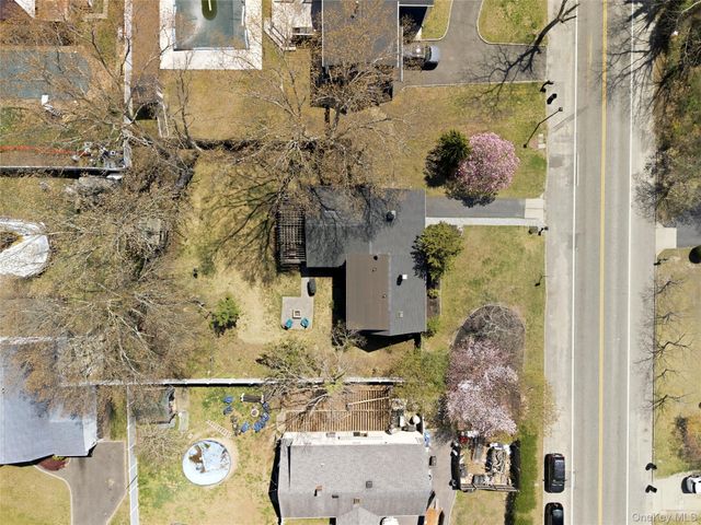 1055 Sipp Avenue, Medford, NY 11763