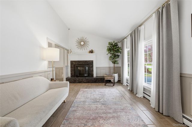 1055 Sipp Avenue, Medford, NY 11763