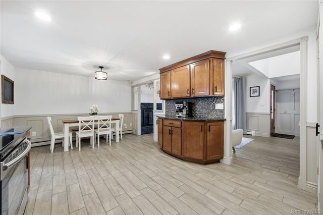 1055 Sipp Avenue, Medford, NY 11763