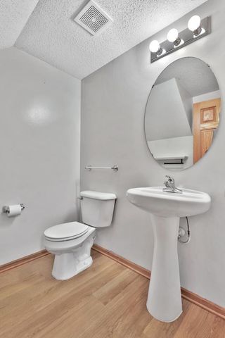 750 Maple Hills Drive B, Maplewood, MN 55117