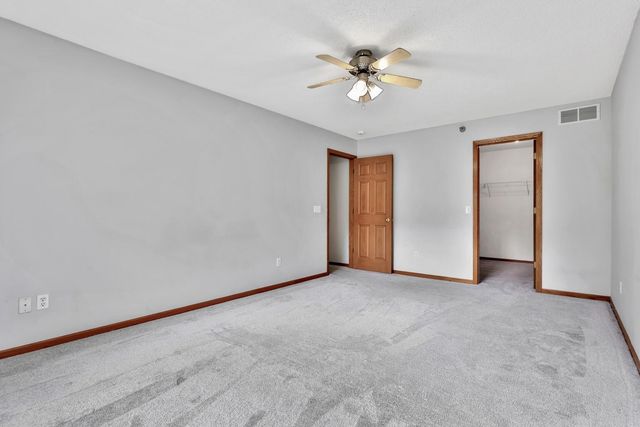 750 Maple Hills Drive B, Maplewood, MN 55117