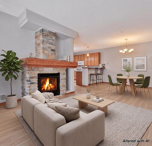 750 Maple Hills Drive B, Maplewood, MN 55117