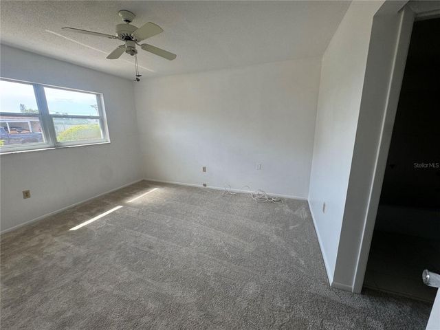 652 PARK CIRCLE, Bradenton, FL 34207