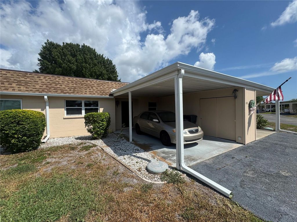 652 PARK CIRCLE, Bradenton, FL 34207