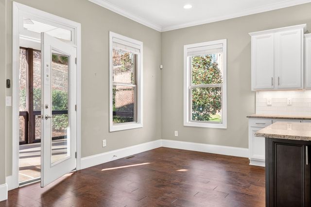 7224 Natchez Pointe Dr, Nashville, TN 37221