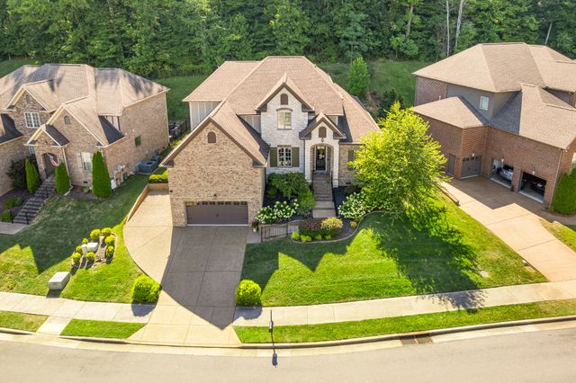 7224 Natchez Pointe Dr, Nashville, TN 37221