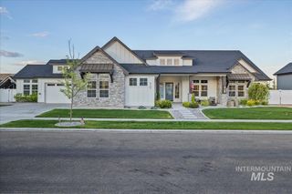 8101 W Mirror Pond Dr, Boise, ID 83714