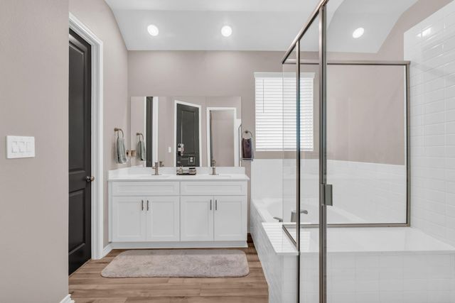 114 Longhorn Run Drive, Montgomery, TX 77356