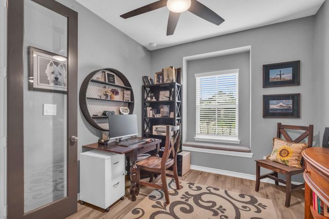114 Longhorn Run Drive, Montgomery, TX 77356