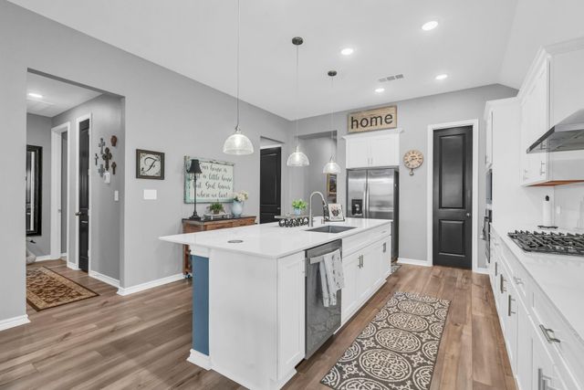 114 Longhorn Run Drive, Montgomery, TX 77356