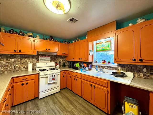 621 Elm Street, Sallisaw, OK 74955