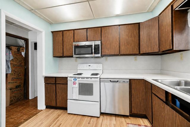 415 Surby Avenue, Battle Creek City, MI 49015