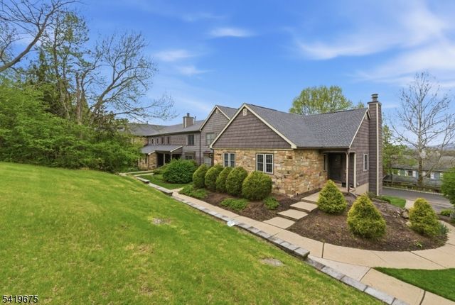 29 Oriole Dr, Allamuchy Twp., NJ 07840