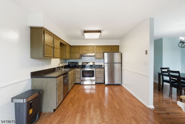 29 Oriole Dr, Allamuchy Twp., NJ 07840