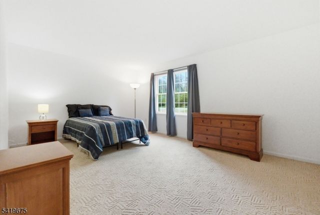 29 Oriole Dr, Allamuchy Twp., NJ 07840