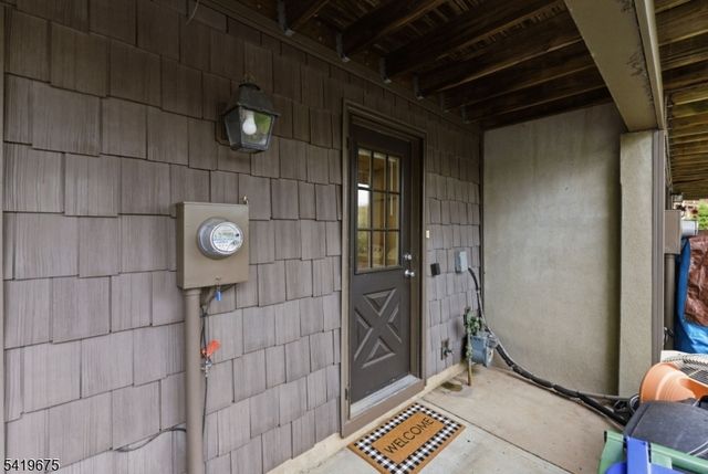 29 Oriole Dr, Allamuchy Twp., NJ 07840