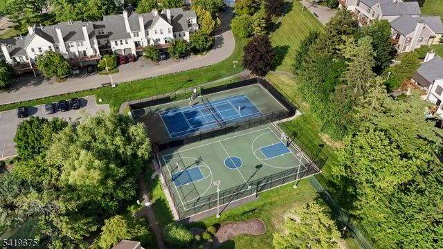 29 Oriole Dr, Allamuchy Twp., NJ 07840