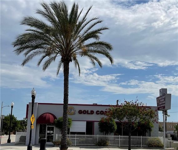 901 W Whittier, Montebello, CA 90640