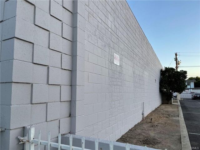 901 W Whittier, Montebello, CA 90640
