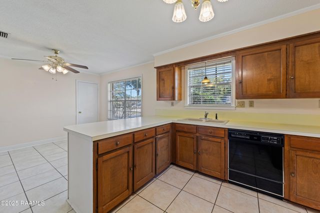 100 Papwood Circle, Lafayette, LA 70503