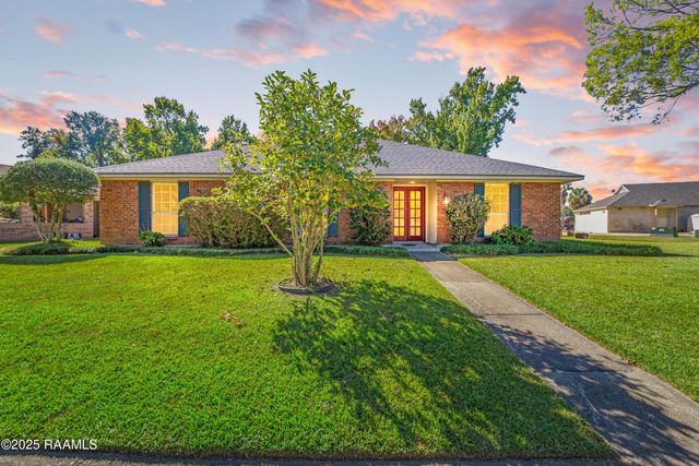 100 Papwood Circle, Lafayette, LA 70503