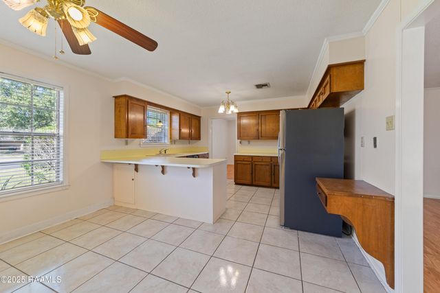 100 Papwood Circle, Lafayette, LA 70503