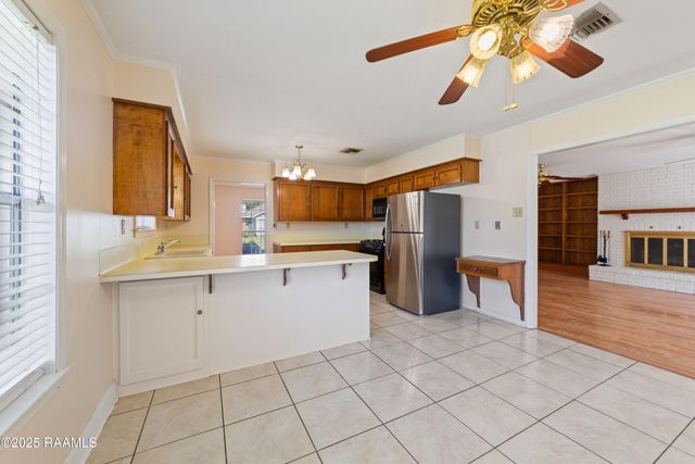 100 Papwood Circle, Lafayette, LA 70503