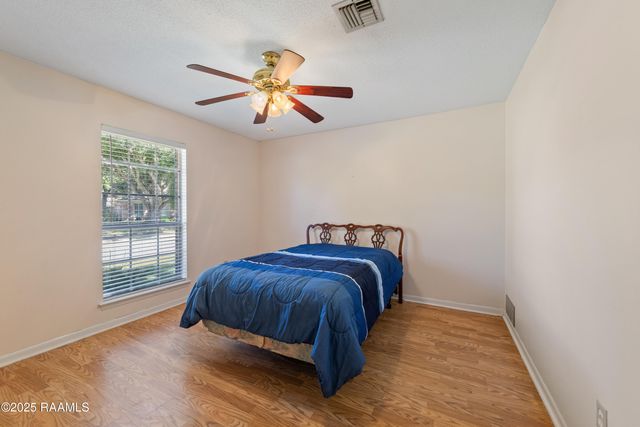 100 Papwood Circle, Lafayette, LA 70503