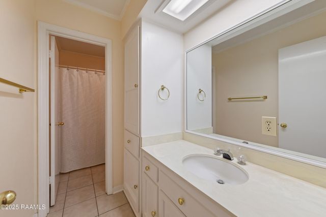 100 Papwood Circle, Lafayette, LA 70503