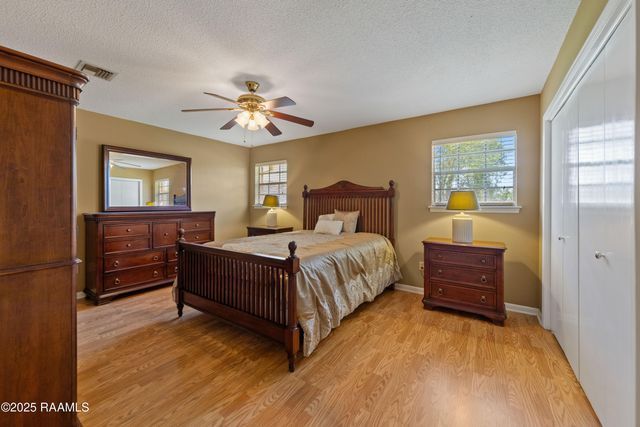 100 Papwood Circle, Lafayette, LA 70503