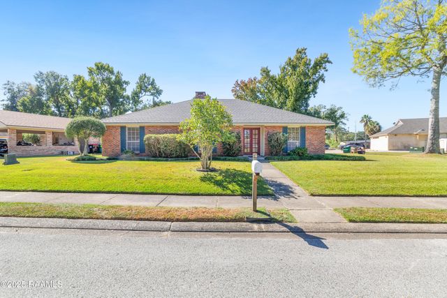 100 Papwood Circle, Lafayette, LA 70503