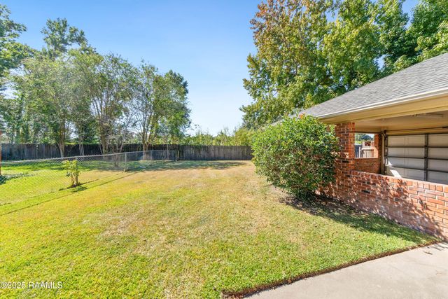 100 Papwood Circle, Lafayette, LA 70503