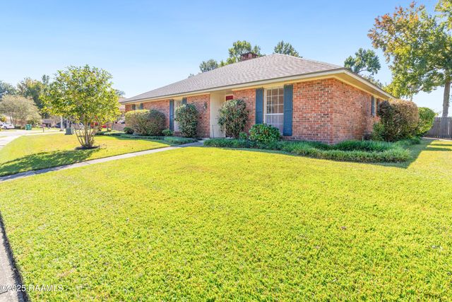 100 Papwood Circle, Lafayette, LA 70503