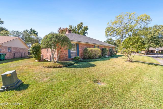 100 Papwood Circle, Lafayette, LA 70503