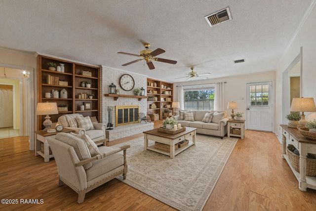 100 Papwood Circle, Lafayette, LA 70503