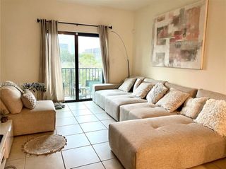 8201 NW 41st Street D-302, Doral, FL 33166