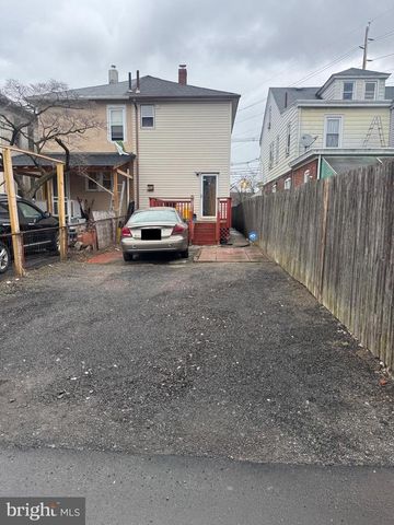 1553 CHAMBERS ST, Trenton, NJ 08610