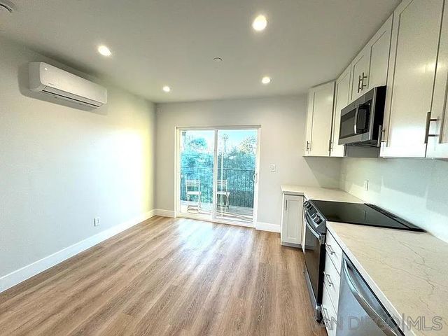 64 Sydney Place, San Diego, CA 92116