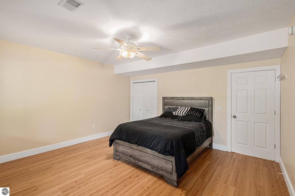 Image 36 of property listing at 5575 M 72, Williamsburg, MI 49690