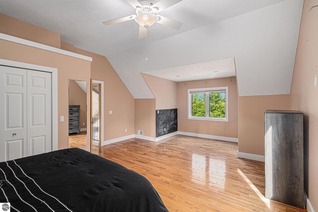 Image 39 of property listing at 5575 M 72, Williamsburg, MI 49690