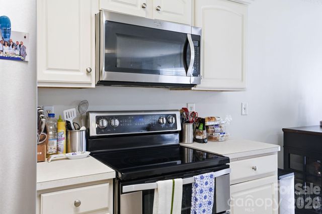 2260 Wexford Way, Statesville, NC 28625