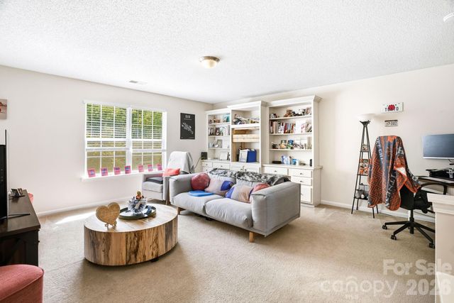 2260 Wexford Way, Statesville, NC 28625