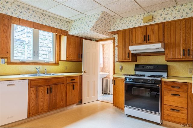 2640 Edgewood Road, Utica, NY 13501
