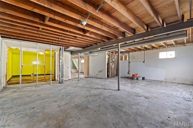 1805 Claudine Drive, St Louis, MO 63138