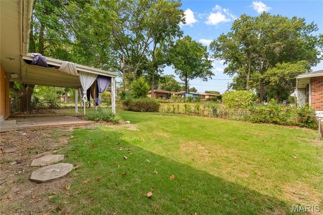 1805 Claudine Drive, St Louis, MO 63138