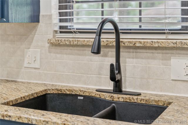 2398 Scrub Oak Road, Sand Springs, OK 74063