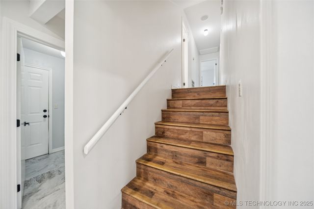 2398 Scrub Oak Road, Sand Springs, OK 74063