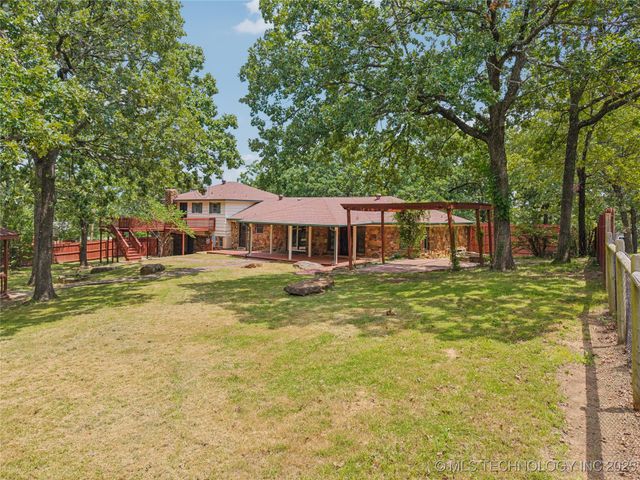 2398 Scrub Oak Road, Sand Springs, OK 74063