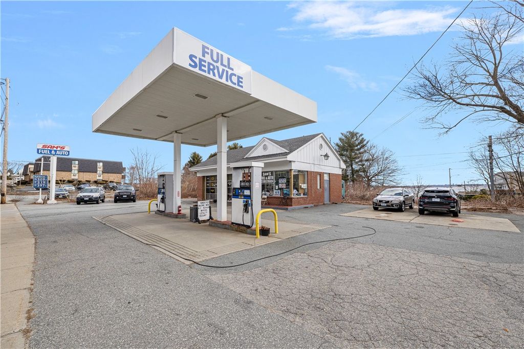 4184 Post Road, Warwick, RI 02886